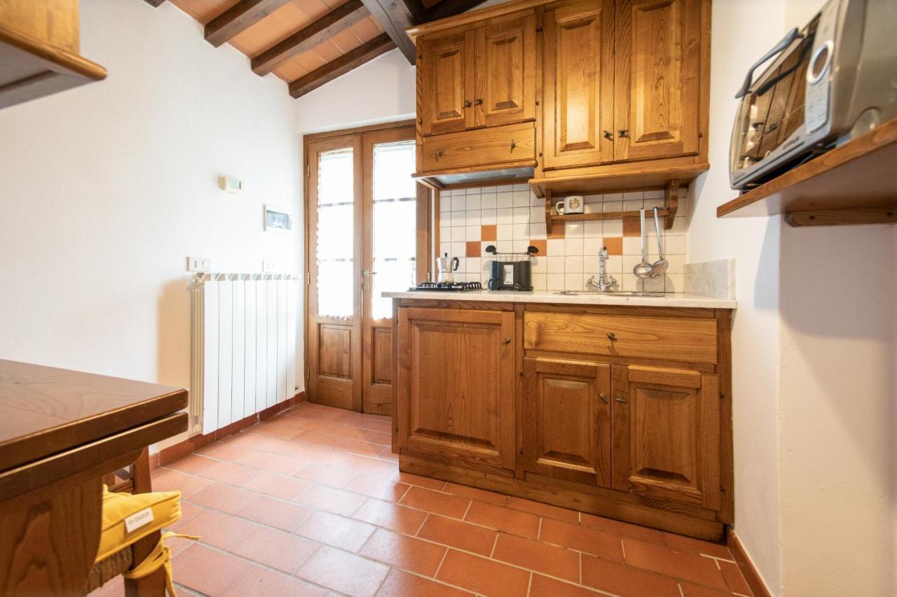 Casetta Di Butia, Ginestra Apartment With Swimming Pool Borgo a Mozzano Bagian luar foto